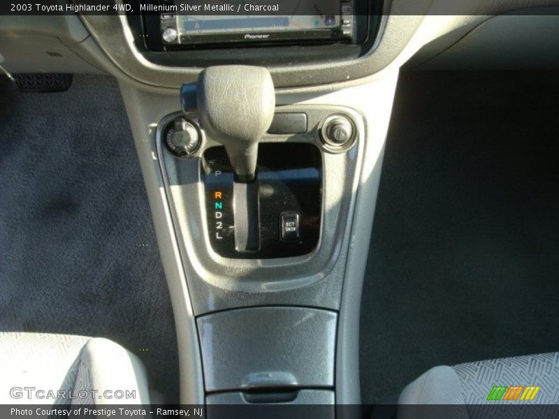 Millenium Silver Metallic / Charcoal 2003 Toyota Highlander 4WD