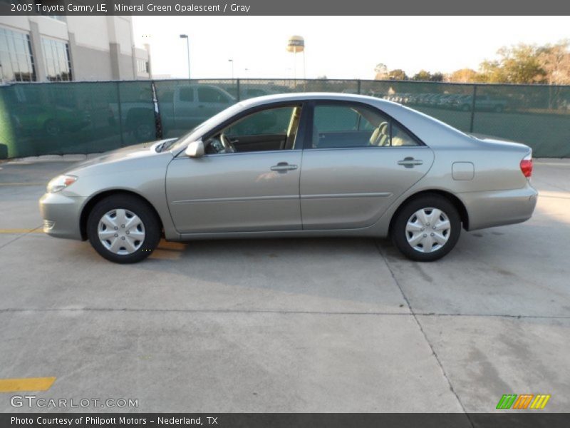 Mineral Green Opalescent / Gray 2005 Toyota Camry LE