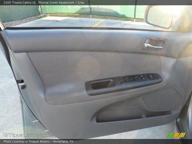 Mineral Green Opalescent / Gray 2005 Toyota Camry LE