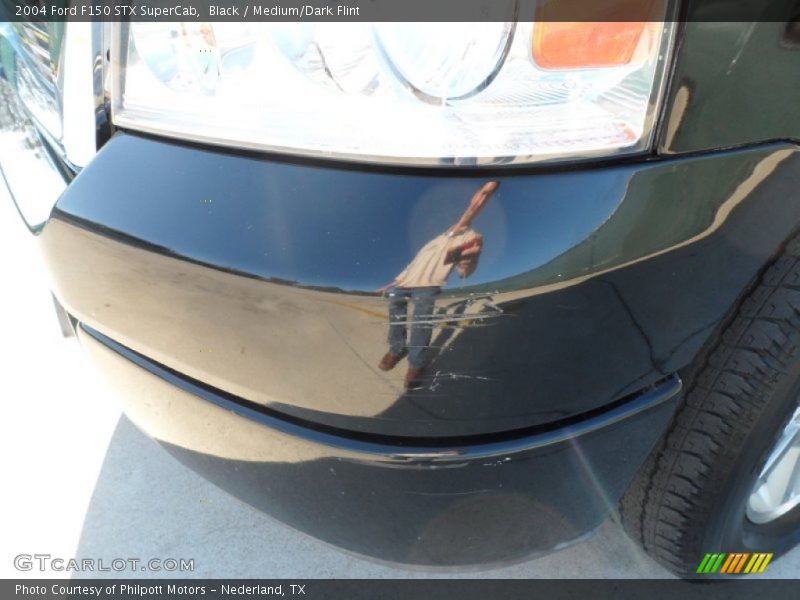 Black / Medium/Dark Flint 2004 Ford F150 STX SuperCab