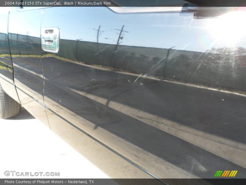 Black / Medium/Dark Flint 2004 Ford F150 STX SuperCab