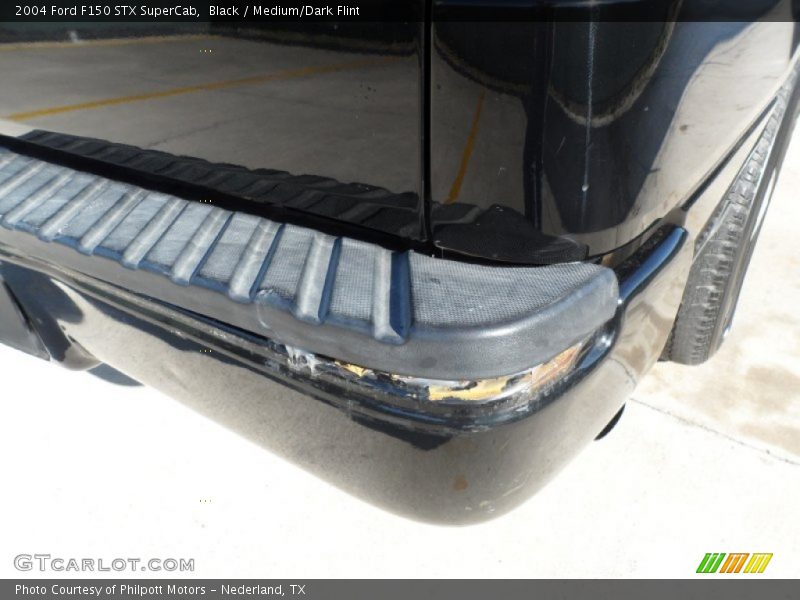 Black / Medium/Dark Flint 2004 Ford F150 STX SuperCab