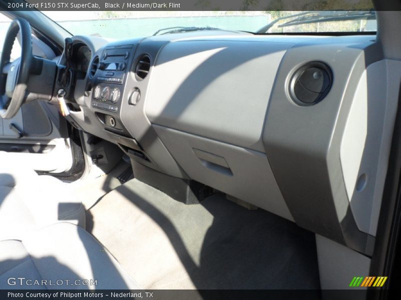 Black / Medium/Dark Flint 2004 Ford F150 STX SuperCab