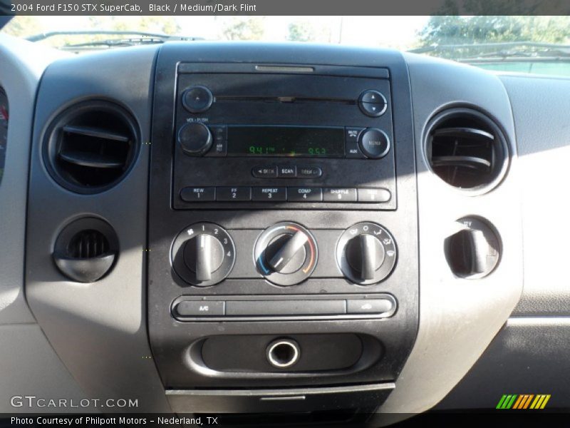 Black / Medium/Dark Flint 2004 Ford F150 STX SuperCab