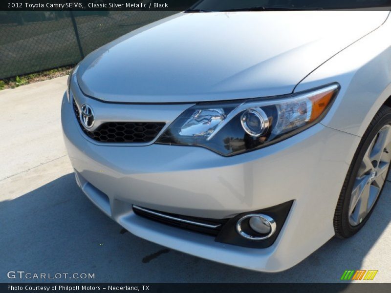 Classic Silver Metallic / Black 2012 Toyota Camry SE V6