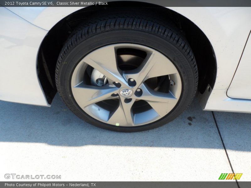 Classic Silver Metallic / Black 2012 Toyota Camry SE V6