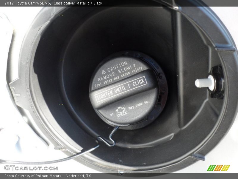 Classic Silver Metallic / Black 2012 Toyota Camry SE V6