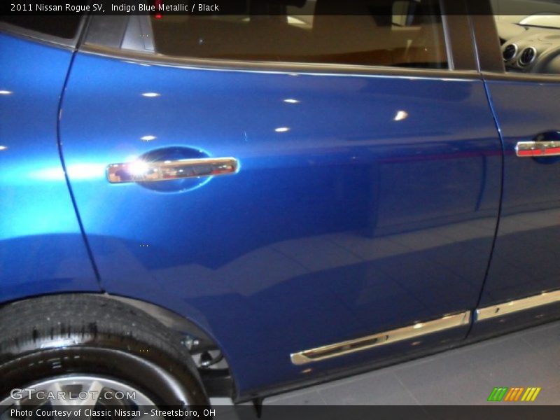 Indigo Blue Metallic / Black 2011 Nissan Rogue SV