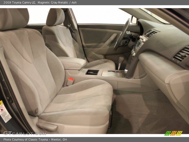Magnetic Gray Metallic / Ash 2009 Toyota Camry LE