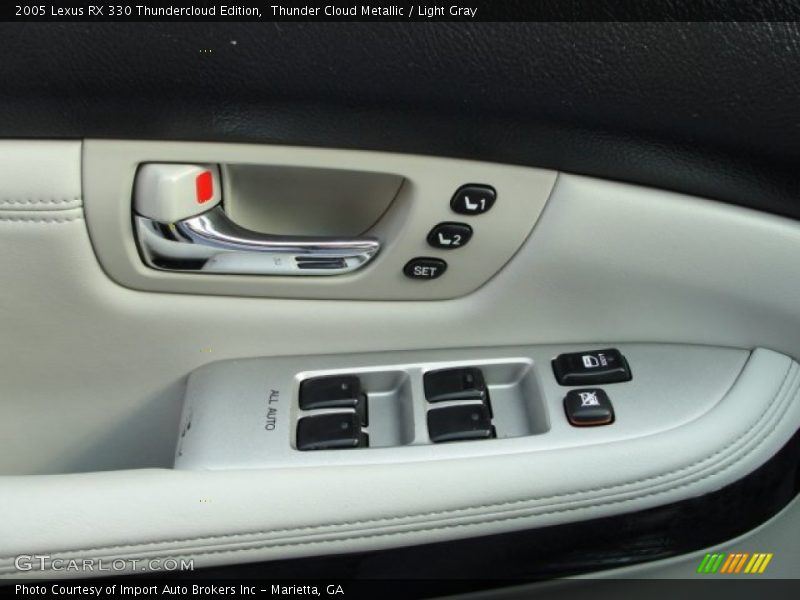 Controls of 2005 RX 330 Thundercloud Edition