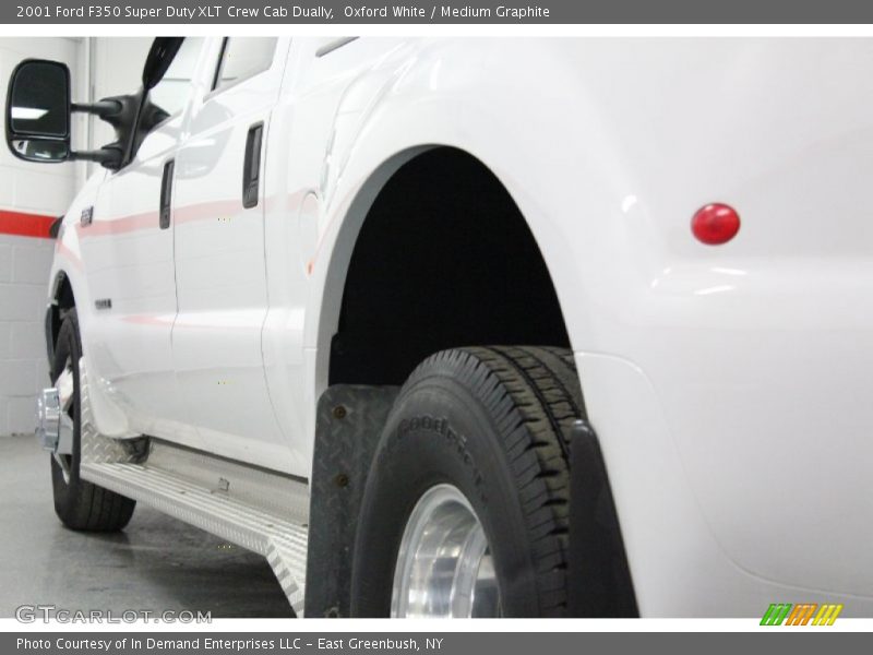 Oxford White / Medium Graphite 2001 Ford F350 Super Duty XLT Crew Cab Dually
