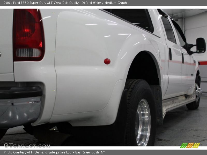Oxford White / Medium Graphite 2001 Ford F350 Super Duty XLT Crew Cab Dually
