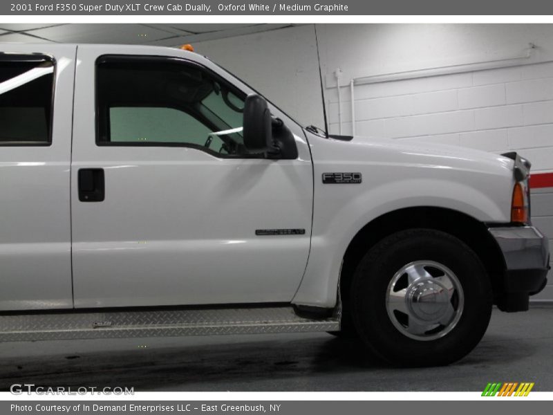 Oxford White / Medium Graphite 2001 Ford F350 Super Duty XLT Crew Cab Dually