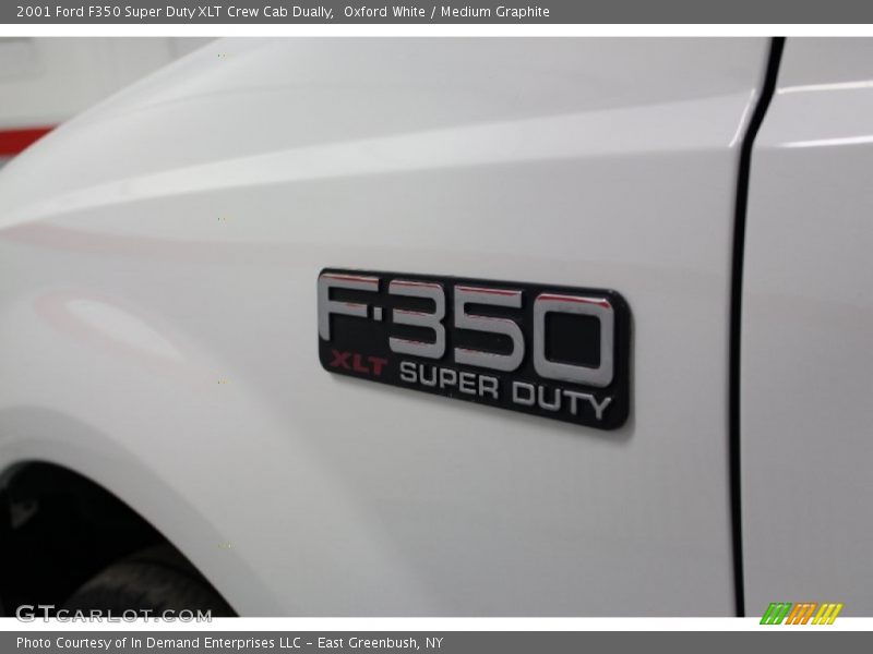  2001 F350 Super Duty XLT Crew Cab Dually Logo