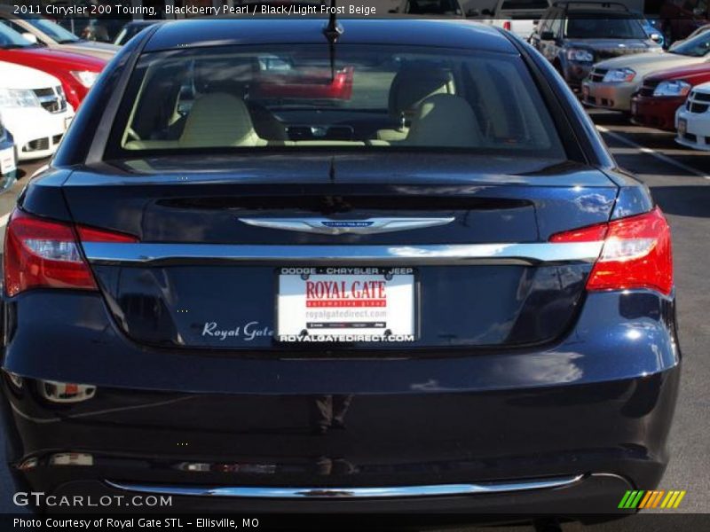 Blackberry Pearl / Black/Light Frost Beige 2011 Chrysler 200 Touring