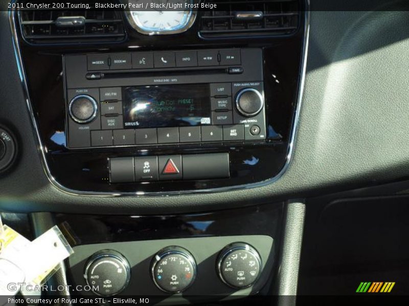Blackberry Pearl / Black/Light Frost Beige 2011 Chrysler 200 Touring