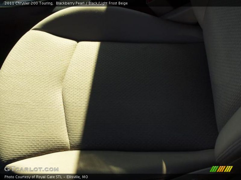 Blackberry Pearl / Black/Light Frost Beige 2011 Chrysler 200 Touring