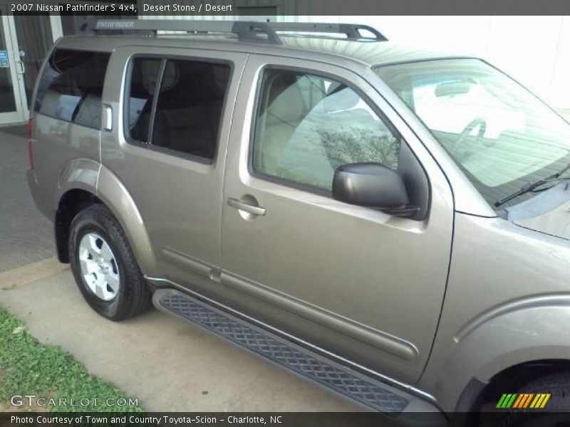 Desert Stone / Desert 2007 Nissan Pathfinder S 4x4