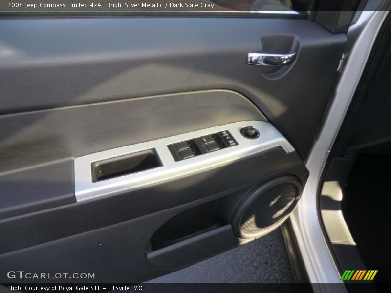 Bright Silver Metallic / Dark Slate Gray 2008 Jeep Compass Limited 4x4