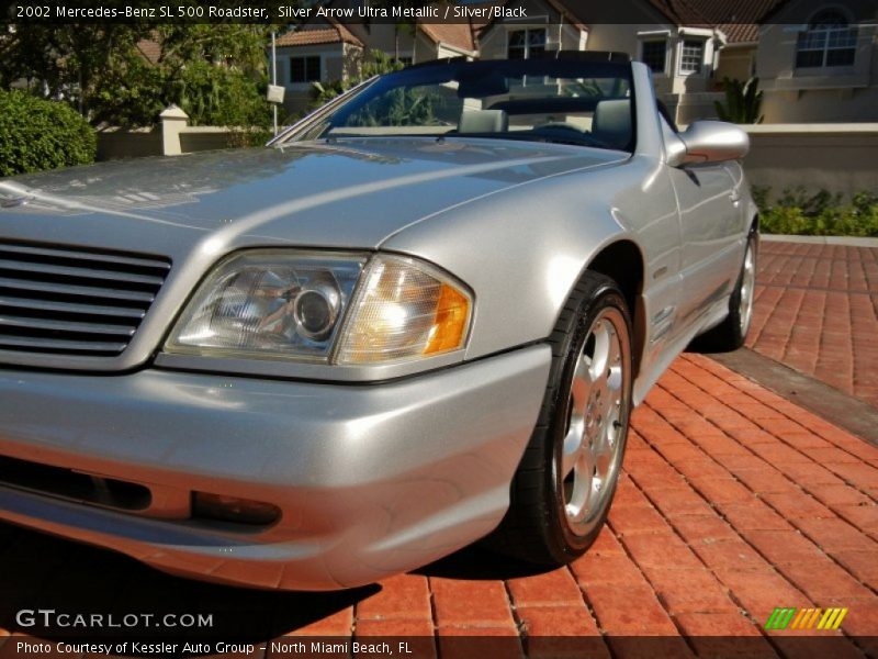 Silver Arrow Ultra Metallic / Silver/Black 2002 Mercedes-Benz SL 500 Roadster