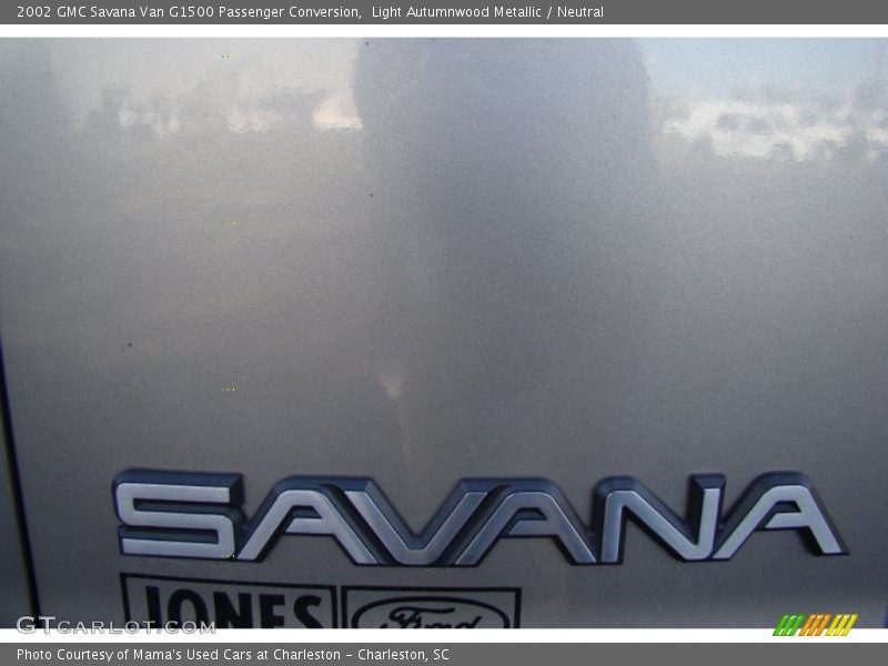 Light Autumnwood Metallic / Neutral 2002 GMC Savana Van G1500 Passenger Conversion