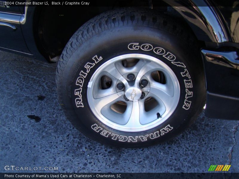 Black / Graphite Gray 2004 Chevrolet Blazer LS