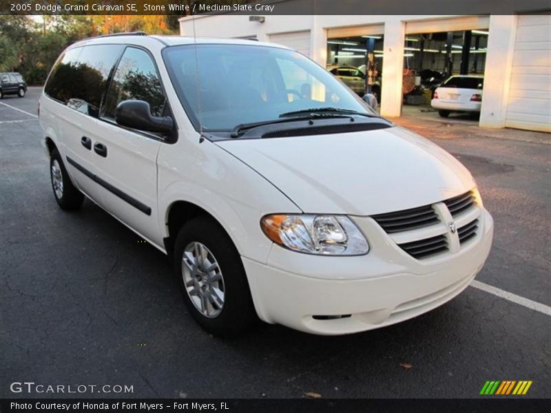 Stone White / Medium Slate Gray 2005 Dodge Grand Caravan SE