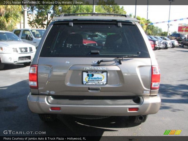 Bronzed Gray Metallic / Beige 2001 Nissan Pathfinder SE