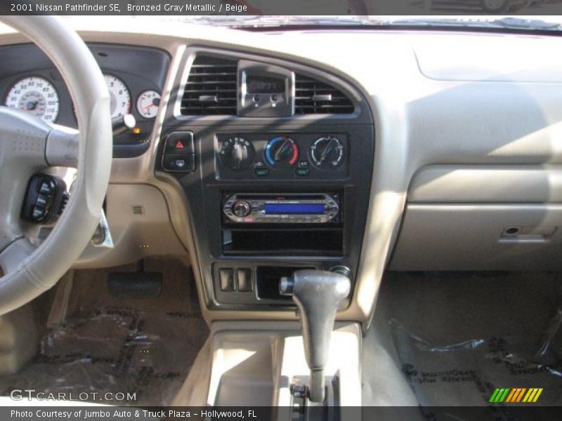 Bronzed Gray Metallic / Beige 2001 Nissan Pathfinder SE