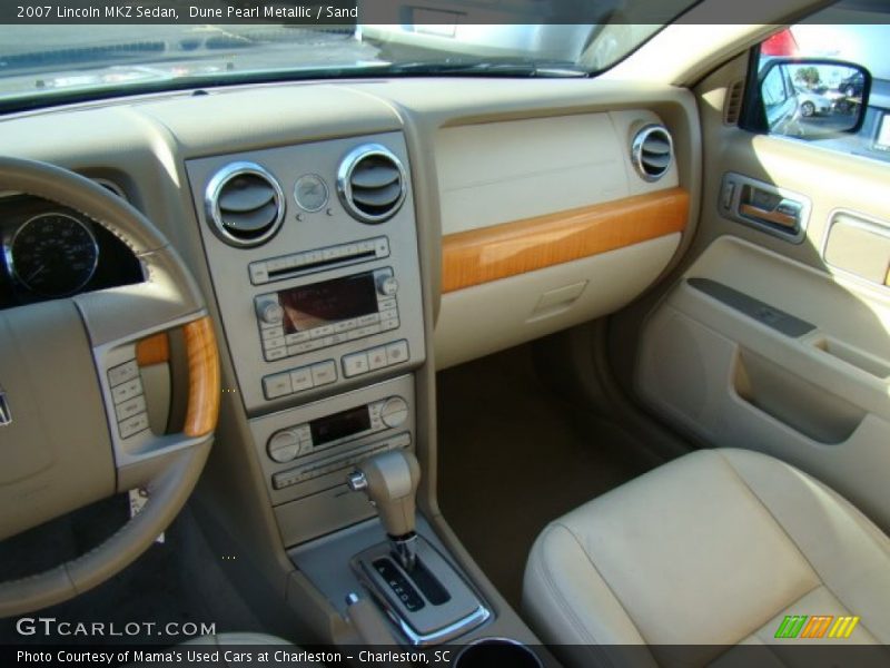 Dune Pearl Metallic / Sand 2007 Lincoln MKZ Sedan