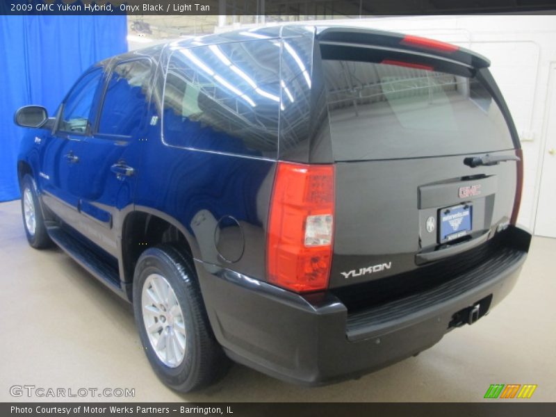 Onyx Black / Light Tan 2009 GMC Yukon Hybrid