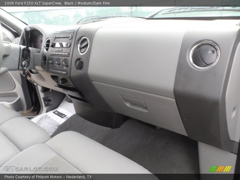 Black / Medium/Dark Flint 2006 Ford F150 XLT SuperCrew