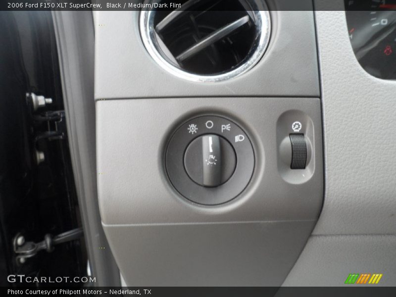 Black / Medium/Dark Flint 2006 Ford F150 XLT SuperCrew