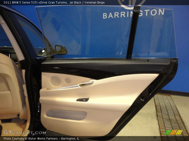 Jet Black / Venetian Beige 2011 BMW 5 Series 535i xDrive Gran Turismo