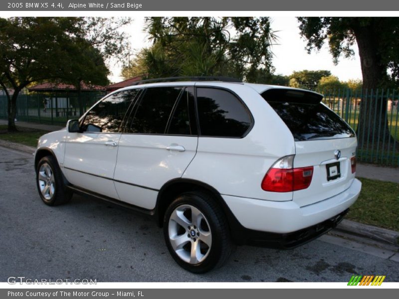 Alpine White / Sand Beige 2005 BMW X5 4.4i