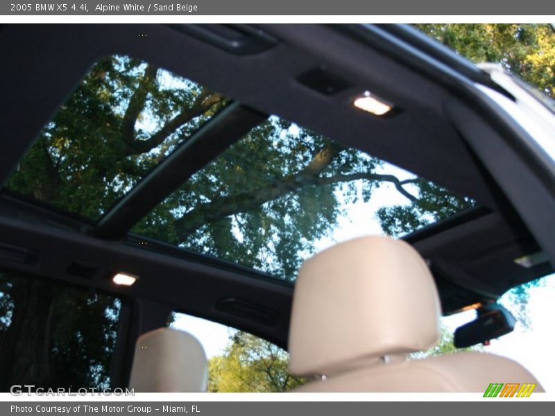 Alpine White / Sand Beige 2005 BMW X5 4.4i