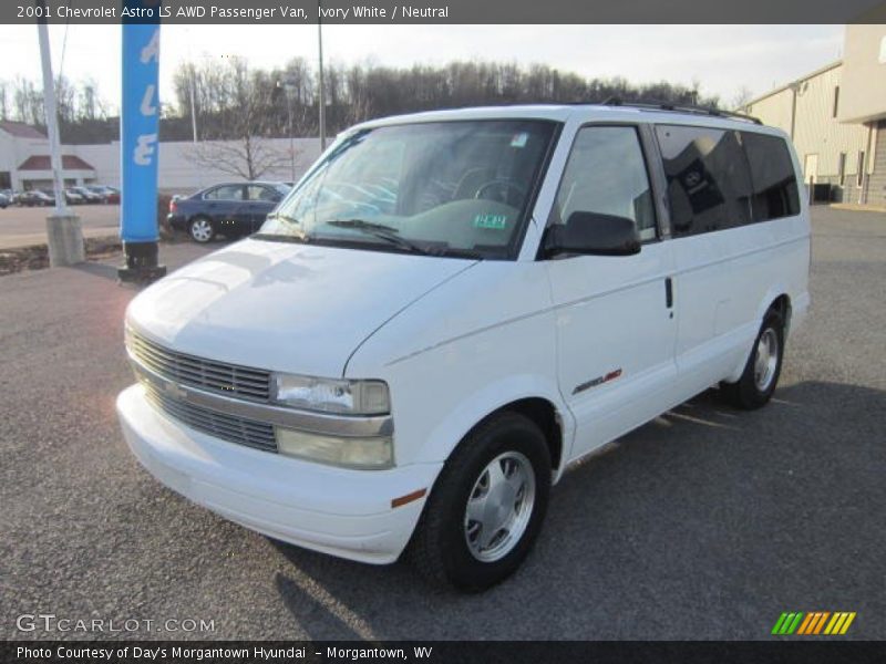 Ivory White / Neutral 2001 Chevrolet Astro LS AWD Passenger Van
