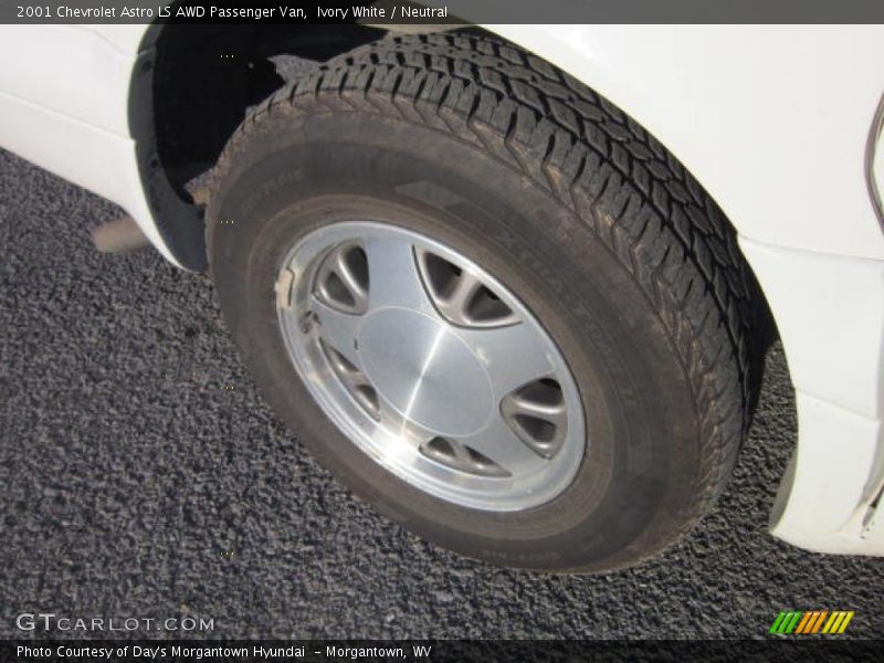 Ivory White / Neutral 2001 Chevrolet Astro LS AWD Passenger Van
