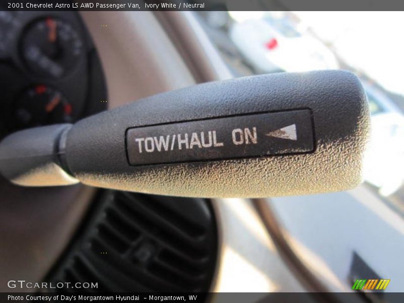 Ivory White / Neutral 2001 Chevrolet Astro LS AWD Passenger Van
