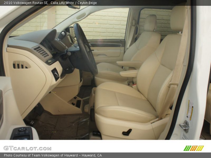 Calla Lilly White / Ceylon Beige 2010 Volkswagen Routan SE