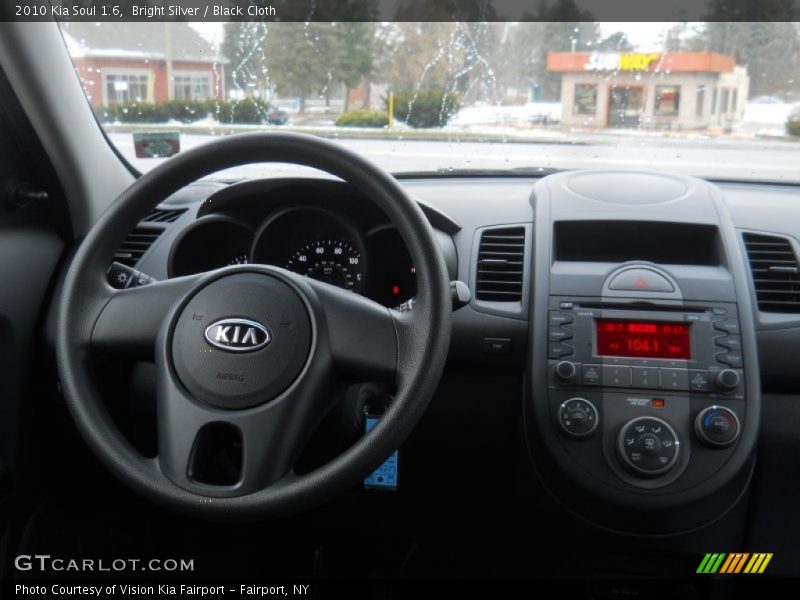 Bright Silver / Black Cloth 2010 Kia Soul 1.6