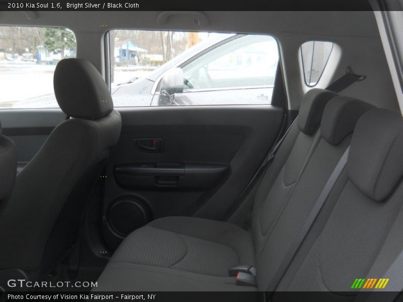 Bright Silver / Black Cloth 2010 Kia Soul 1.6