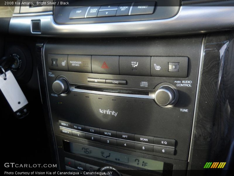 Bright Silver / Black 2008 Kia Amanti