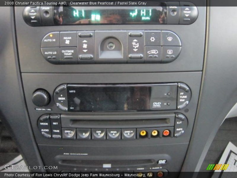 Controls of 2008 Pacifica Touring AWD