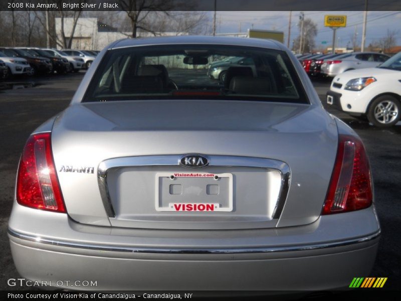 Bright Silver / Black 2008 Kia Amanti