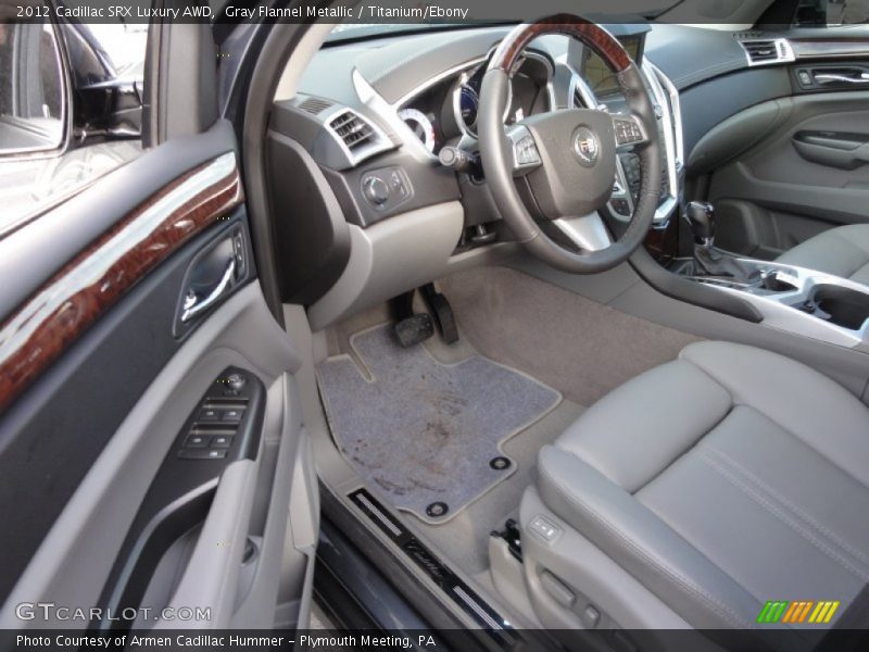 Gray Flannel Metallic / Titanium/Ebony 2012 Cadillac SRX Luxury AWD