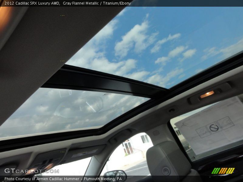Gray Flannel Metallic / Titanium/Ebony 2012 Cadillac SRX Luxury AWD
