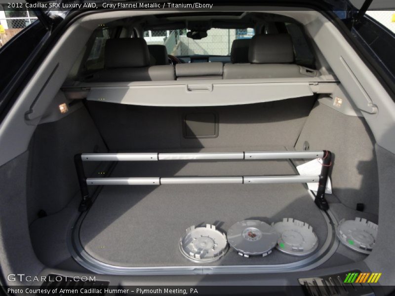 Gray Flannel Metallic / Titanium/Ebony 2012 Cadillac SRX Luxury AWD