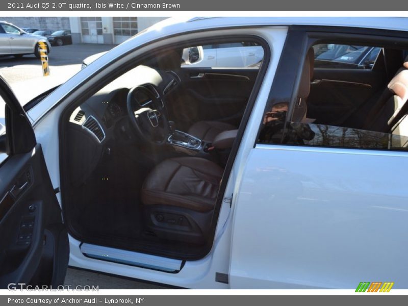 Ibis White / Cinnamon Brown 2011 Audi Q5 2.0T quattro