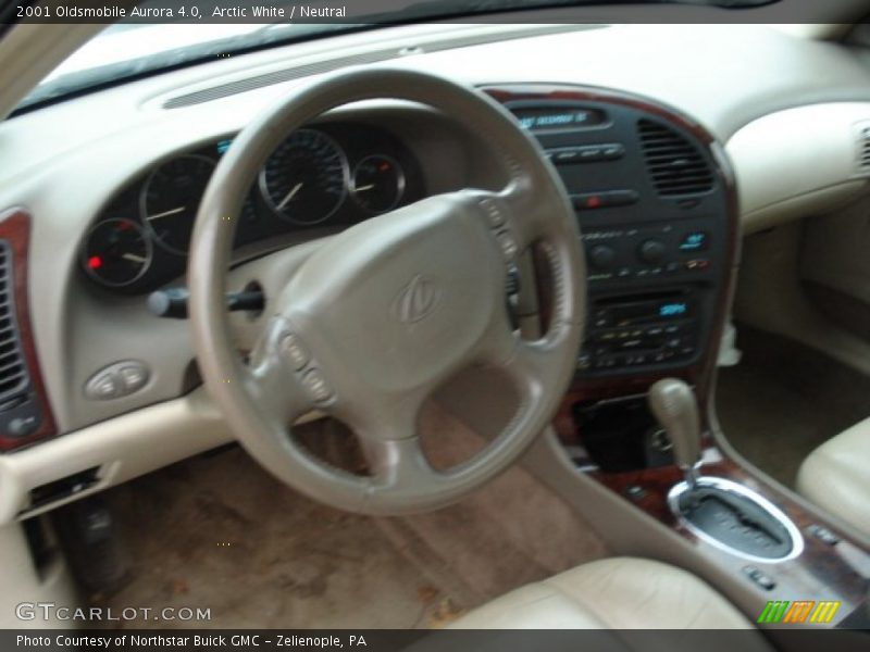 Arctic White / Neutral 2001 Oldsmobile Aurora 4.0